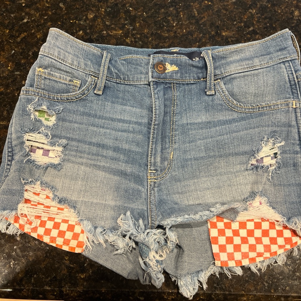 Hollister Distressed Denim Women Shorts Sz 3/26